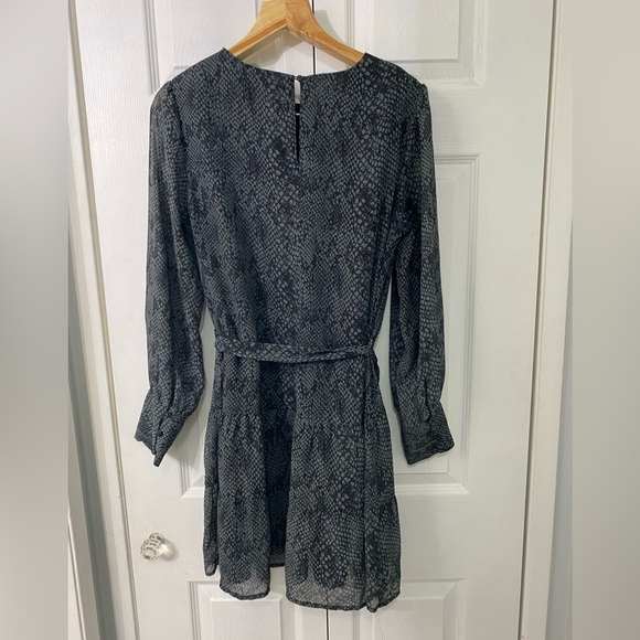 Long sleeve snake print green dress - Picture 4 of 5